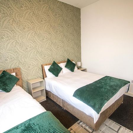 Ideal For Groups - 2 Bedroom Apartment - Free Parking, Transit Links, Close To Stadiums Manchester Eksteriør bilde