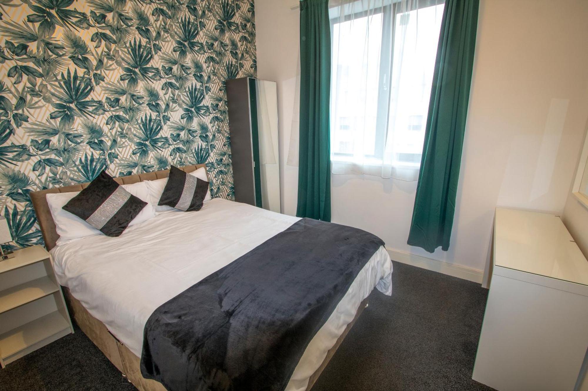 Ideal For Groups - 2 Bedroom Apartment - Free Parking, Transit Links, Close To Stadiums Manchester Eksteriør bilde