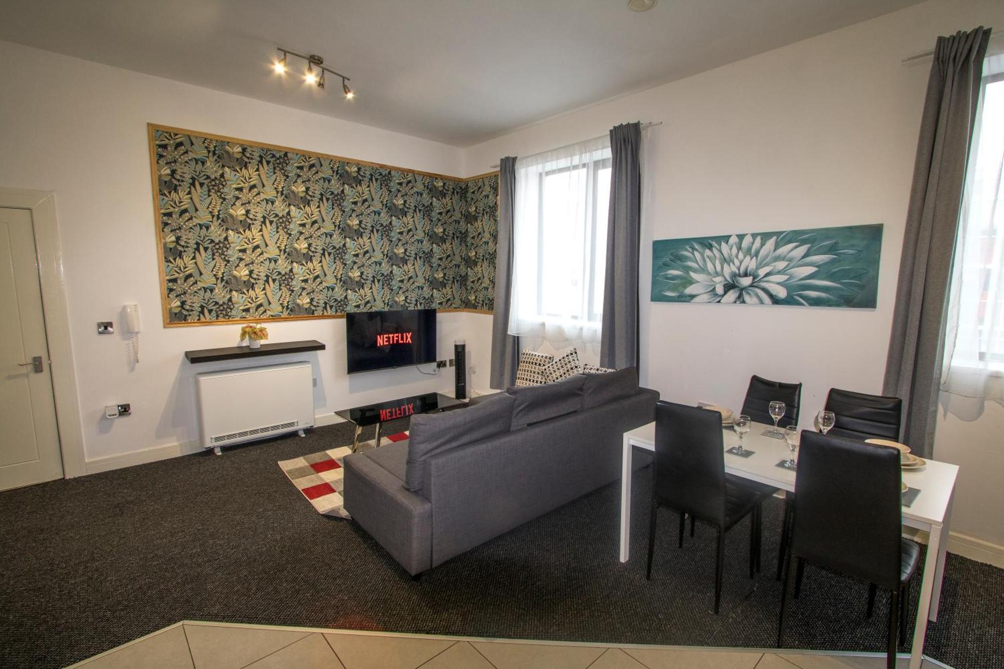Ideal For Groups - 2 Bedroom Apartment - Free Parking, Transit Links, Close To Stadiums Manchester Eksteriør bilde